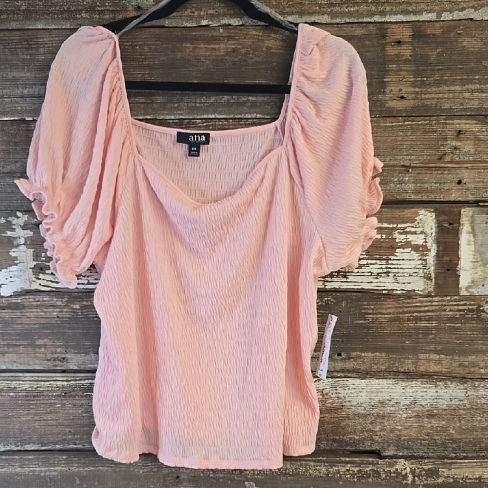 Women’s a.n.a A New Approach Light Pink Puff Sleeve Ruched Short Sleeve Top. XXL